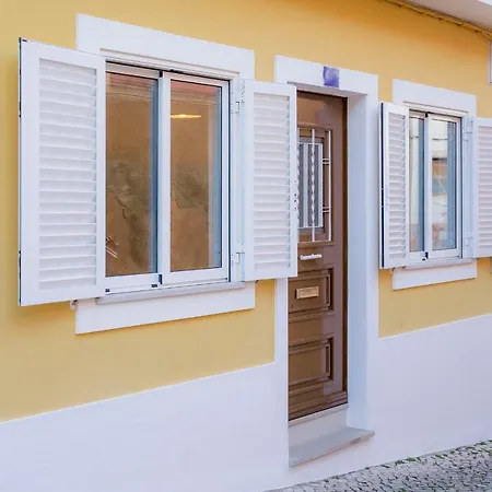 Vakantiehuis B34 - Central Townhouse In *