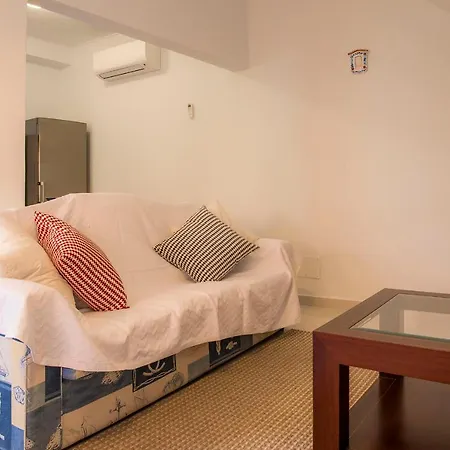 Vakantiehuis B34 - Central Townhouse In
