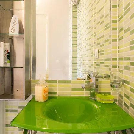 Dom wakacyjny B34 - Central Townhouse In Lagos