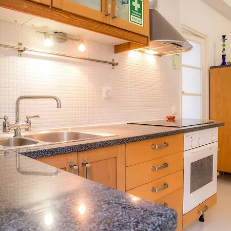 B34 - Central Townhouse In *